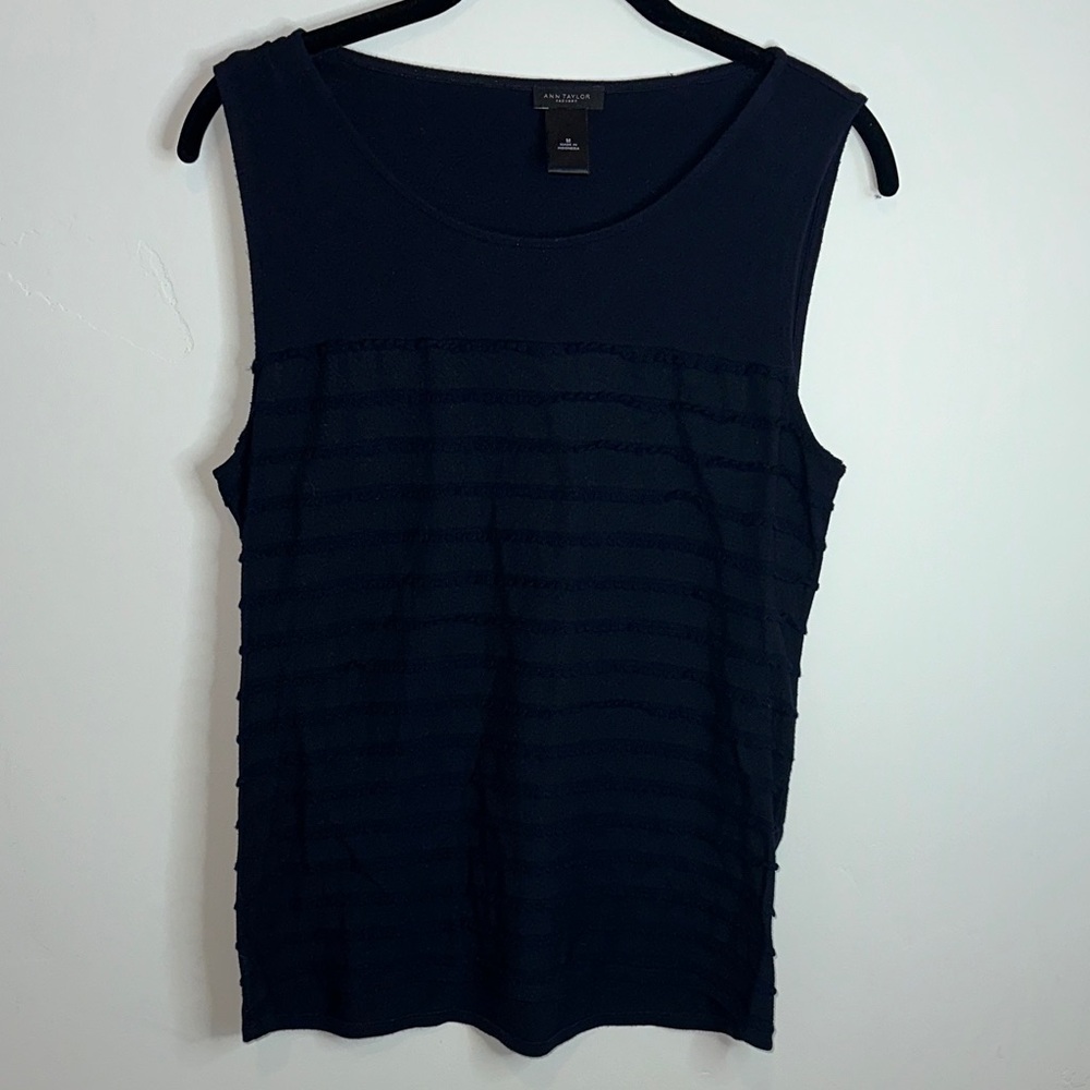 Ann Taylor Factory Navy Striped Tank Top with Scallop Stripe Detail Size Medium